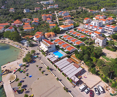 Vile Dalmacija 4*, Ugljan: oddih s polpenzionom