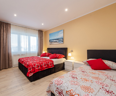 Apartmaji Bračić 3*, Sukošan: poletni oddih