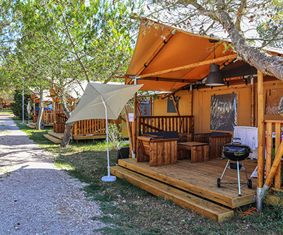 Adriatic Kamp, 2 kampa v Istri: glamping šotori