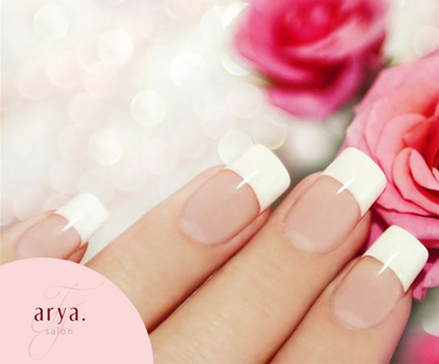 Arya Salon: podaljševanje nohtov