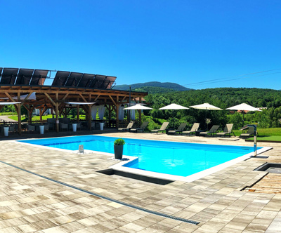 16 Lakes Hotel 4*: čarobni oddih z zajtrkom