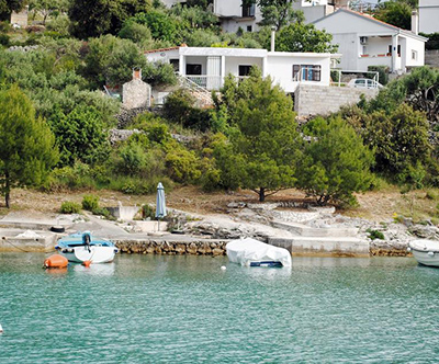 Apartmaji Hit, Sevid: poletni oddih blizu Trogirja
