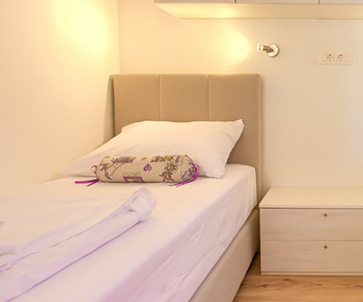 Holiday home deluxe z jacuzzijem4+2, Punta Krk