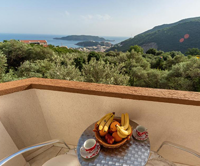 Hotel Kruna: mediteranski oddih v Črni gori 