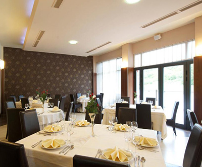 Hotel Fontana 3*, Buzet: romantični oddih