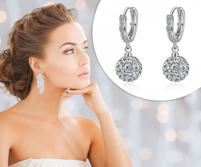 Par srebrnih uhanov s kristali Swarovski®