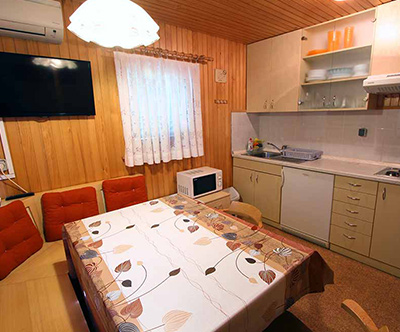 Kamp Natura 5* Terme Olimia: Čebelarjeva hiška