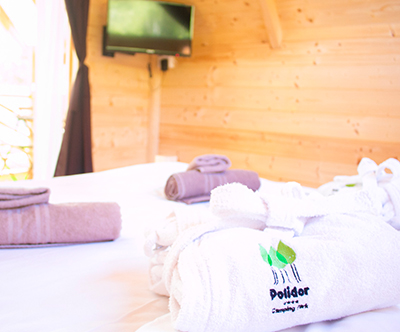Polidor Camping Park: glamping soba