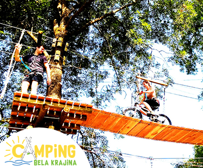 Adrenalinsk park ob Kolpi: družinski izlet + kosilo