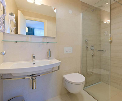 Hotel Bor 3*, Krk: morski oddih pod borovci