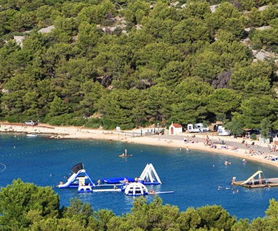 Jezera village, Murter: apartmaji blizu morja