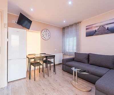 Apartmaji Bračić 3*, Sukošan: pomladni oddih