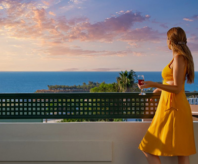 Nireas hotel** na otoku Kreta v Grčiji