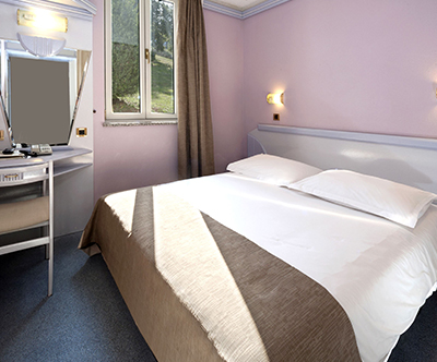 Plava Laguna, Hotel Plavi 3*: pjesenski oddih