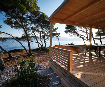 Botique kamp Bunja, Brač: mobilne hiške za 6 oseb
