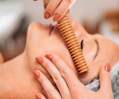 Salon Immortelle: maderoterapija obraza, limfna drenaža