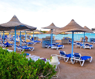 Magic Beach hotel 4* v Hurgadi, Egipt