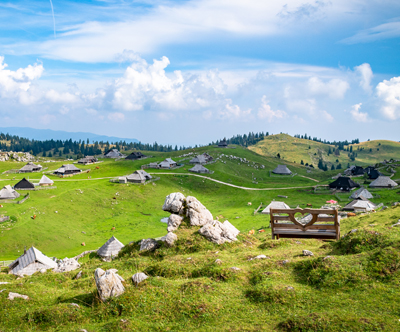 Luksuzne koce na Veliki planini: družinske pocitnice