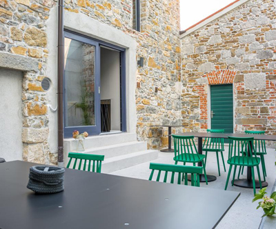 Sprošcanje v prijetnem ambientu Guest House Hiše ROBIDA