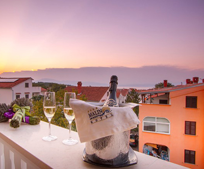 Apartmaji Malinska, Krk: oddih s silvestrovanjem