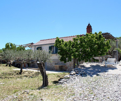 Robinson House Dubrova, Brač: 3x nočitev za 5 oseb