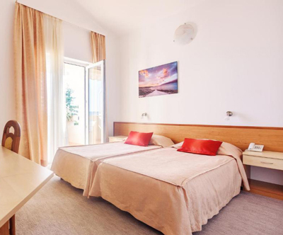 Villa Vicko 4*, Paklenica, 2x nočitev z zajtrkom