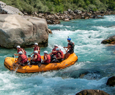 Kamp Highlander: adrenalin rafting na biserni reki Tari