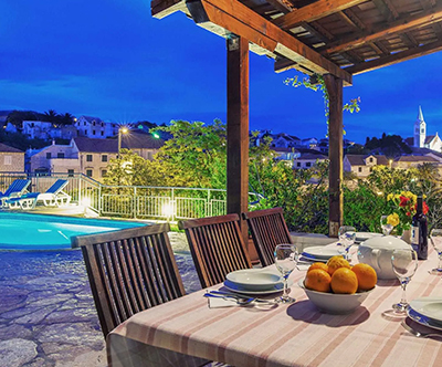 Villa Bonaca 3*, Sumartin, Brač: vila z bazenom