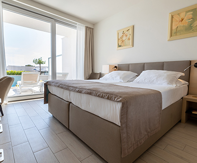 Romana Beach Resort 4*, Makarska: luksuzni apartmaji