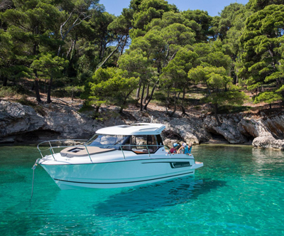 Dnevni najem novega plovila Jeanneau Merry Fisher