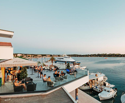 Hotel Loža**, Novalja: oddih s polpenzionom