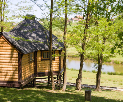 Izletište Banovac, Gornje Komarevo: glamping hiška