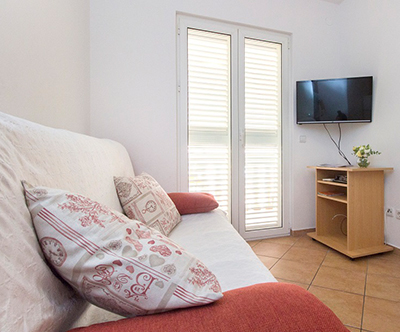 Apartmaji Villa Oaza, Vodice: morski oddih