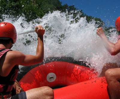 Kamp Highlander: adrenalin rafting na biserni reki Tari