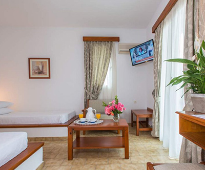 Delfinia Hotel & Bungalows 3* na otoku Lezbos v Grčiji