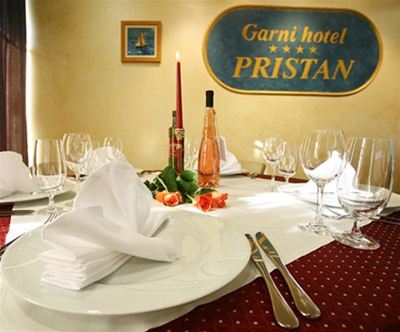 Garni hotel Pristan za 2