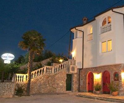 Vila Casa Oasa za 2