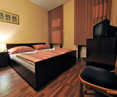 Oddih v hostlu Moonlight, samo 50 m od Bašcaršije