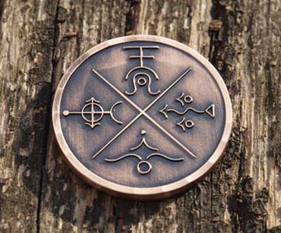 amulet ali kovanec