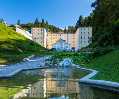 Cudovit oddih s kopanjem v Hotelu Zdraviliški dvor