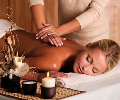 Sprošcujoca masaža celega telesa z aromaterapijo