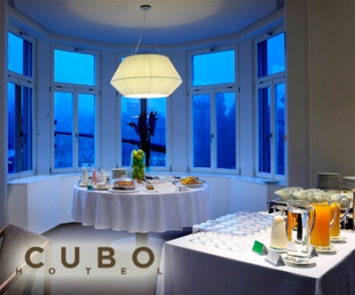 Bogat ameriški zajtrk v restavraciji Hotela CUBO