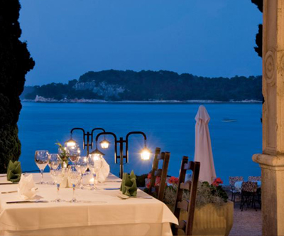 Oddih na otocku Sv. Andrije v Island Hotelu Istra