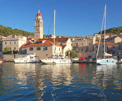 Mega oddih v pocitniški hišici z bazenom Villa Girasole Mega oddih v pocitniški hišici z bazenom Villa Girasole