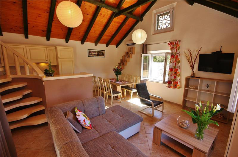 Mega oddih v pocitniški hišici z bazenom Villa Girasole