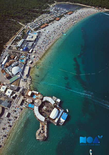 Nor žur ob otvoritvi nove sezone na Zrcu!