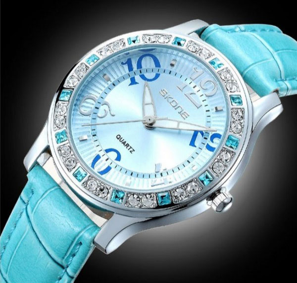 Modna rocna ženska ura Luxury Skone