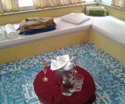 Wellness oddih za 2 osebi v Vili Paradise Resort