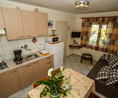3-dnevne pocitnice za 2 osebi v apartmajih Ema pri Puli