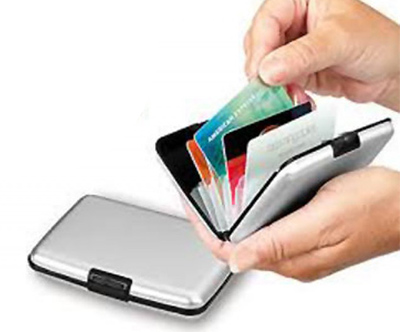 Denarnica/etui za kartice z RFID zašcito